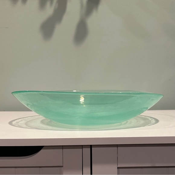 [ 2 FOR $40 ] LARGE BLUE GLASS SWIRL SERVING BOWL - Picture 3 of 5
